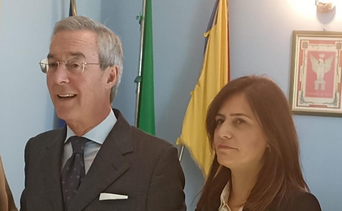 "Di Dio ha voluto l'assessore Caruso, vogliono lasciare?", Greco: "Scelgano o proseguiamo il lavoro" - Greco e l'assessore Caruso