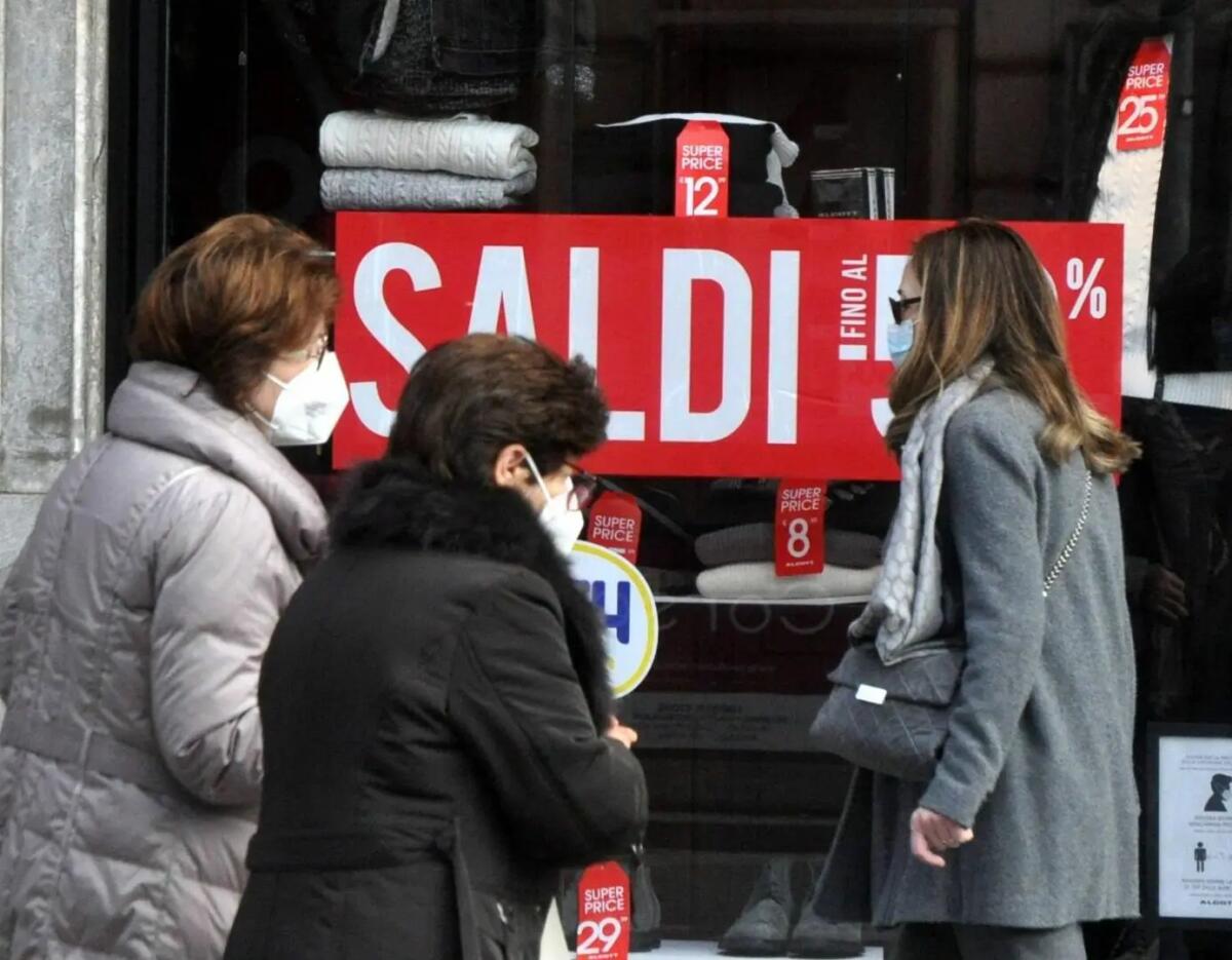 Federconsumatori “In Sicilia per i saldi si spenderà meno dell’anno scorso” - 