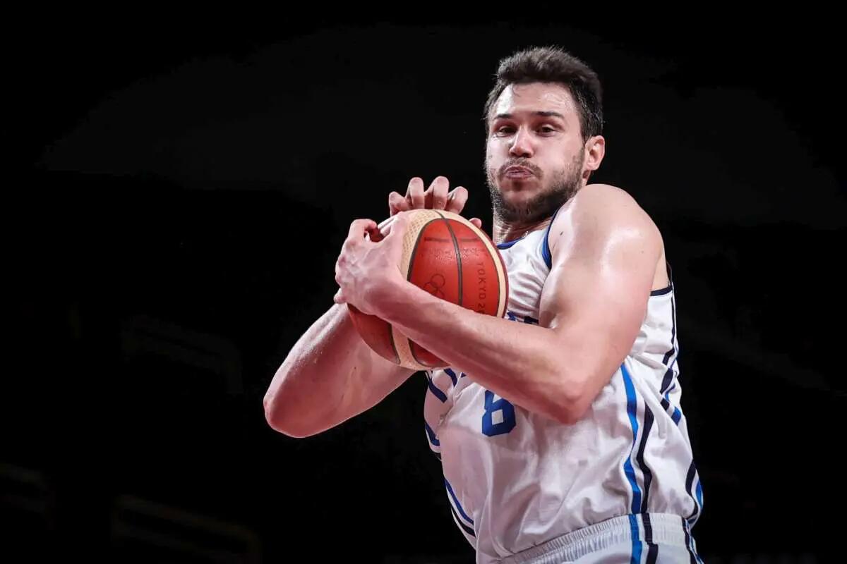 Sconfitta per i Pistons di Gallinari, Embiid e Towns da urlo - 