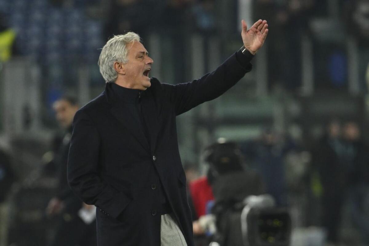 Mourinho “Roma a -4 dalla Champions, ma deve fare di più” - 