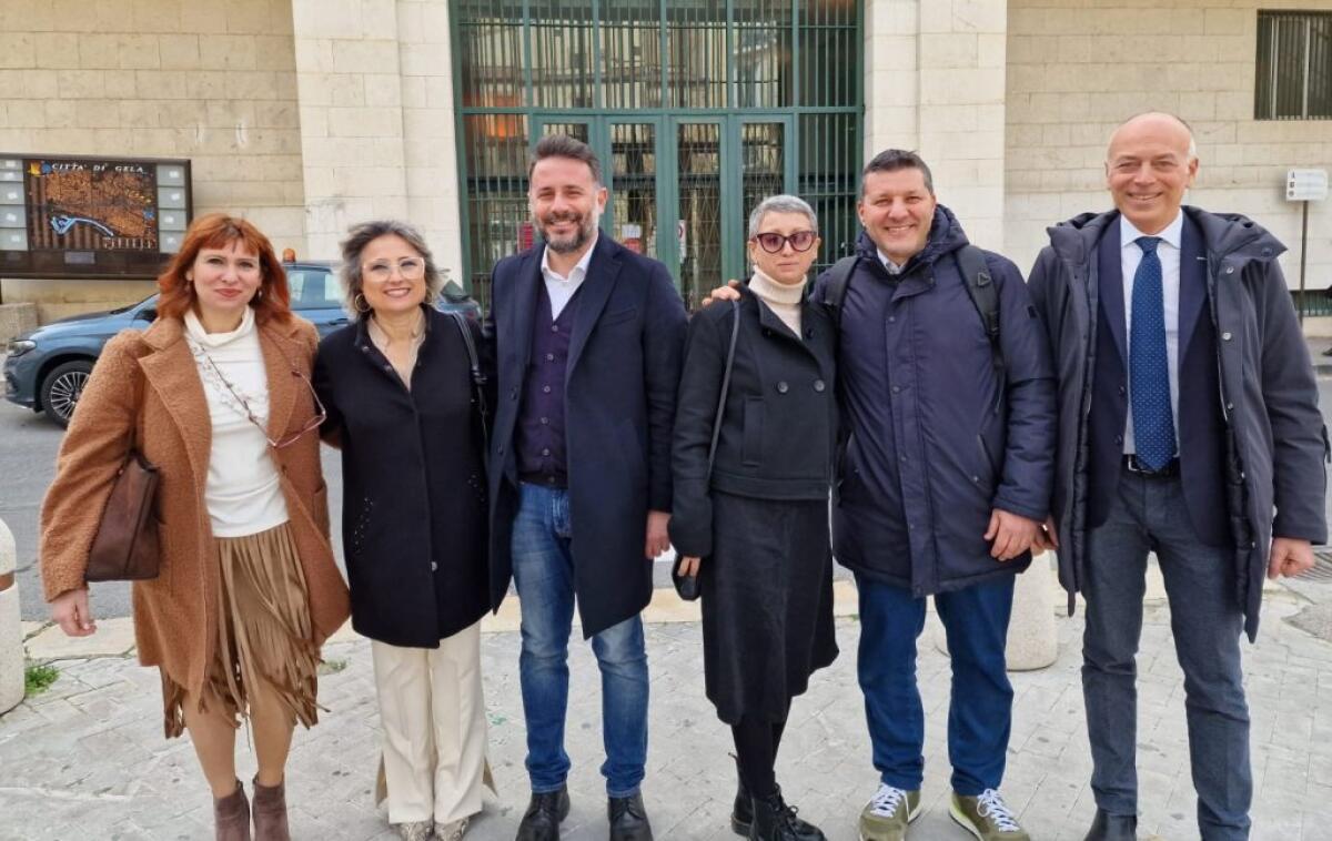 Lotti locali della Siracusa-Gela, M5s: "Si usino i due miliardi che il governo destina al Ponte" - 