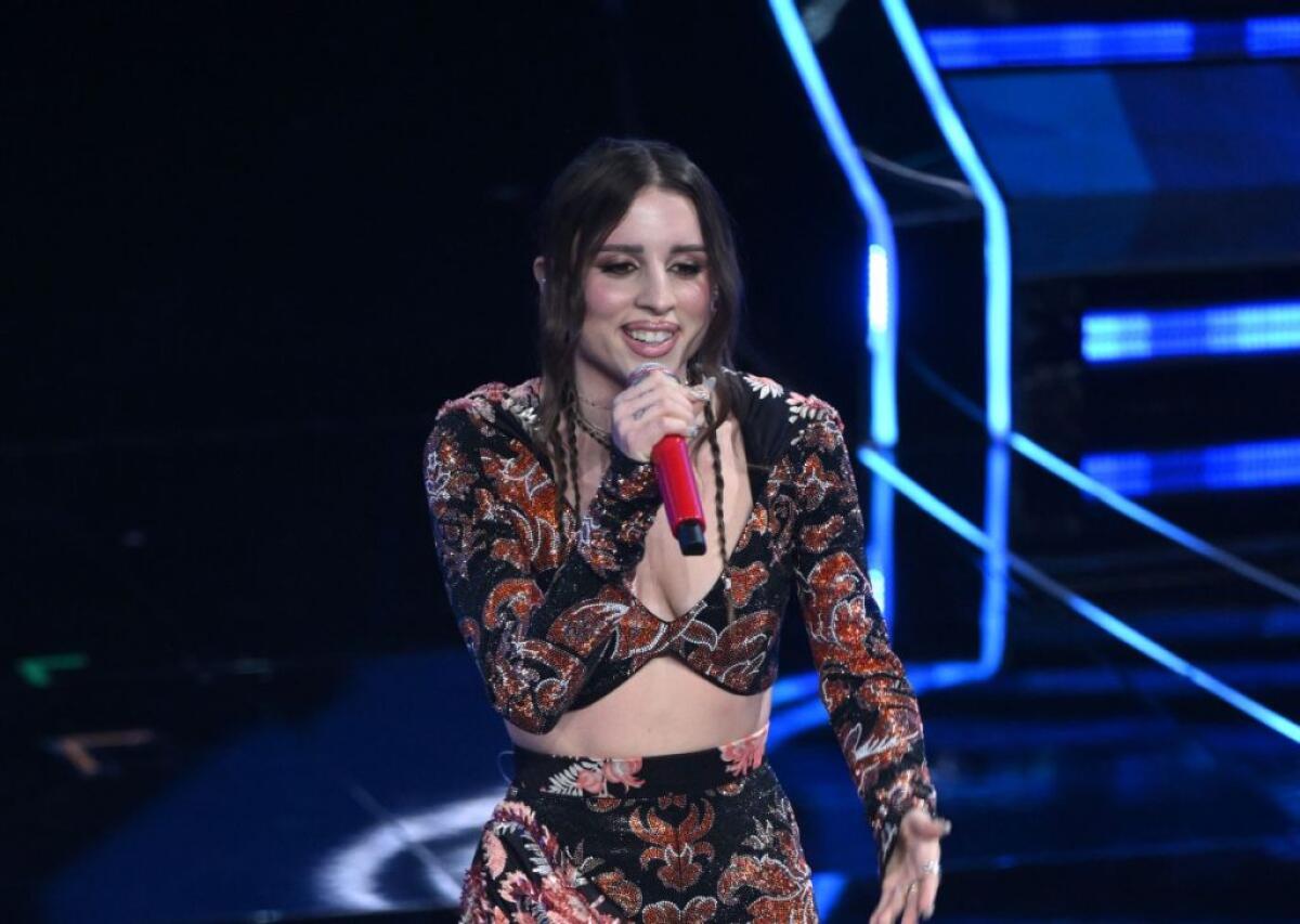 Sanremo, Angelina Mango in testa nella top 5 della terza serata - 