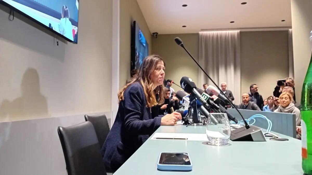 Sardegna, Todde “Subito al lavoro, ai manganelli risposto con le matite” - 