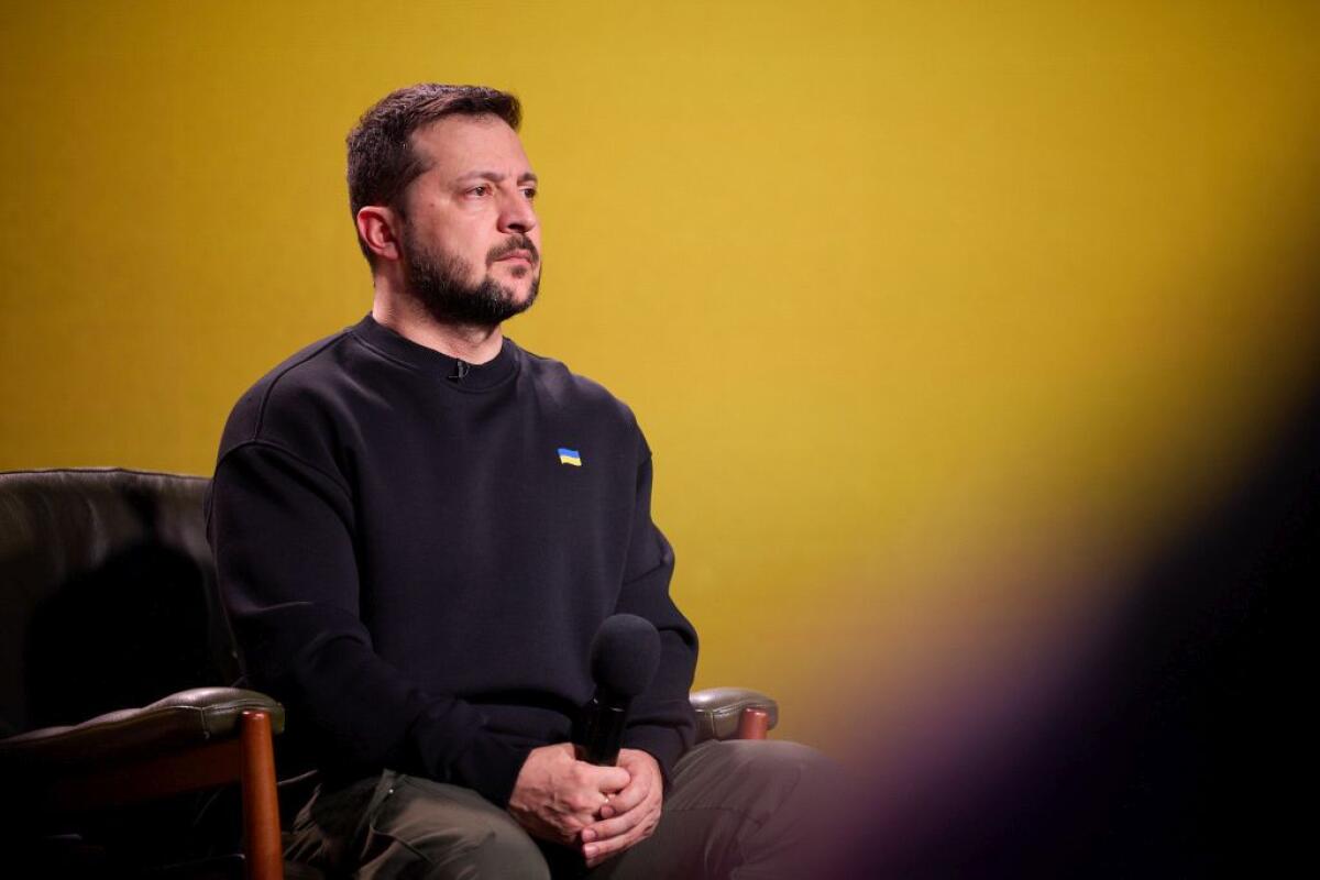 Ucraina, Zelensky “Non ho mai pensato di mollare, vinceremo noi” - 