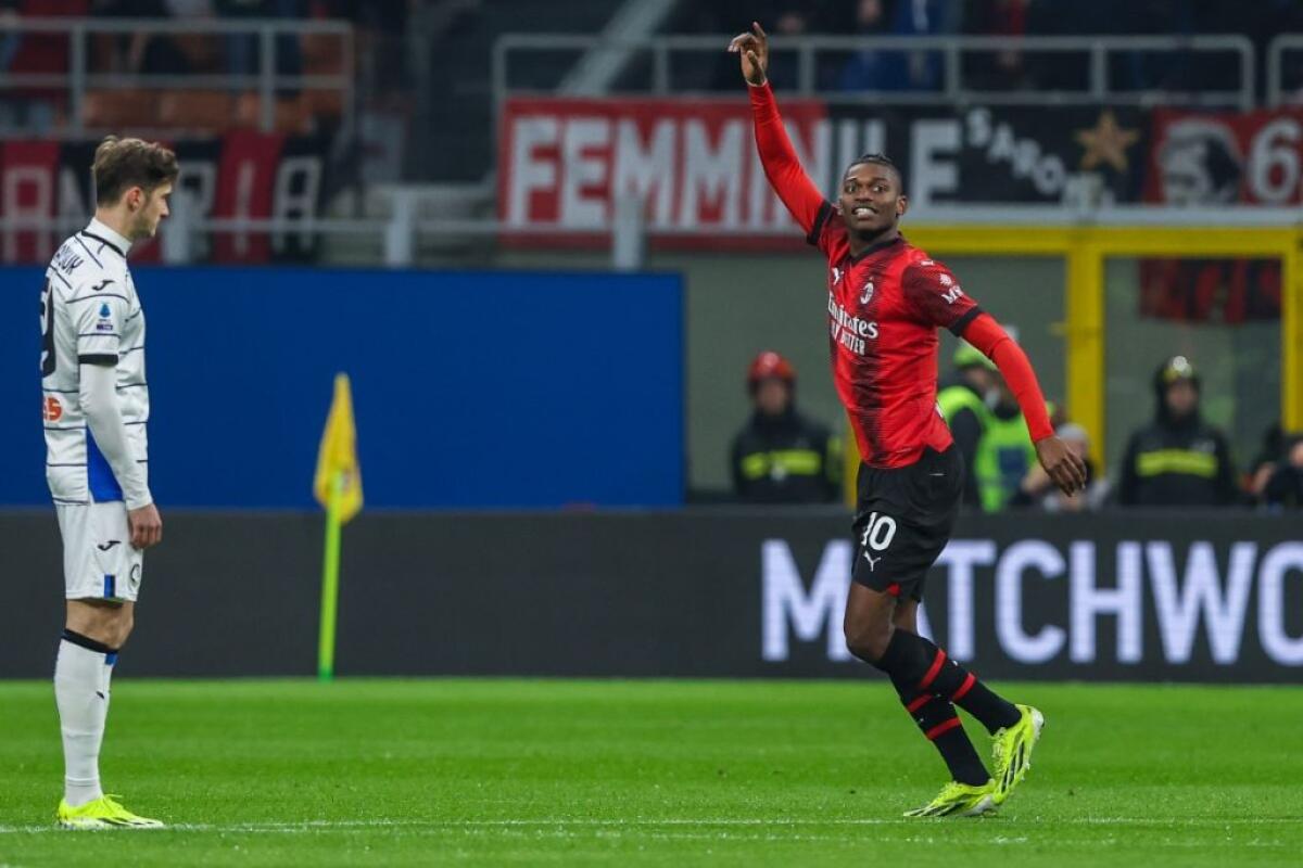 Leao illumina il Milan ma non basta, 1-1 contro l’Atalanta - 