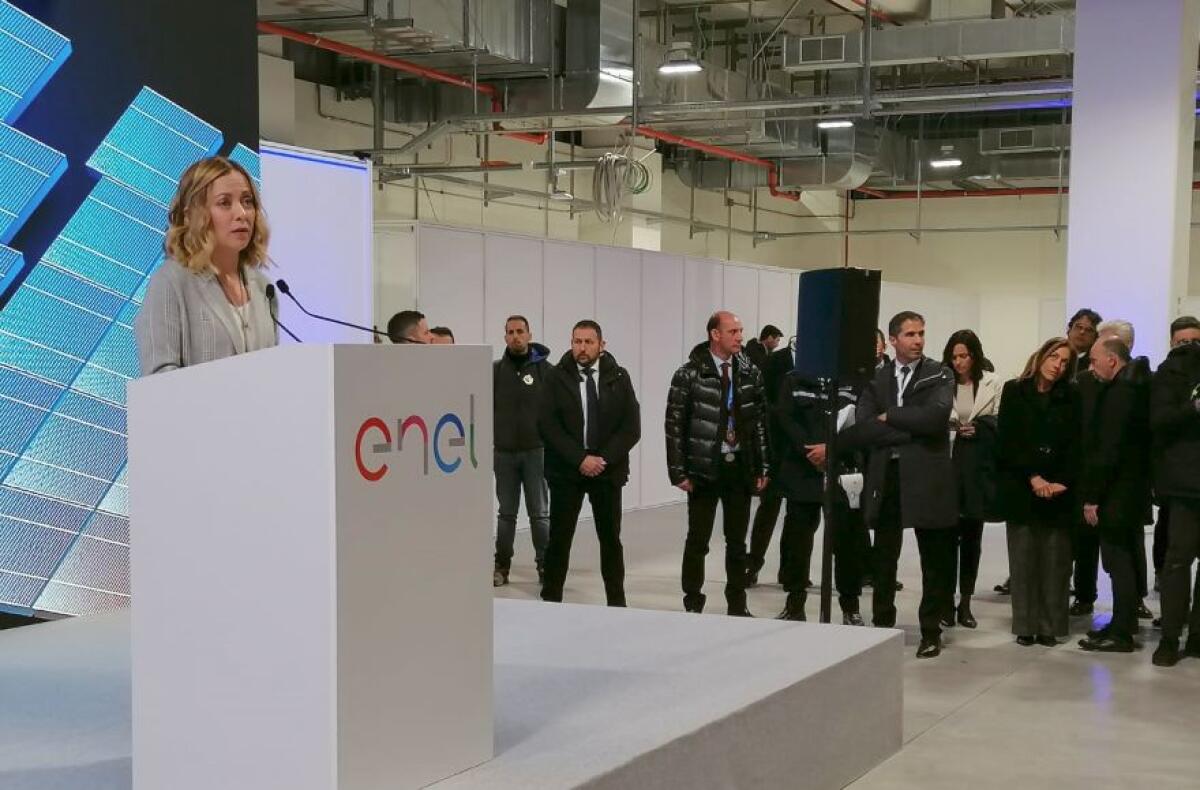 Meloni “Non voglio un Sud che viva di sussidi” - 