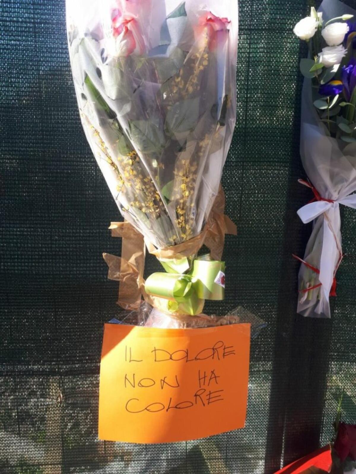 Crollo Firenze, in azione due gru all’interno area cantiere - 