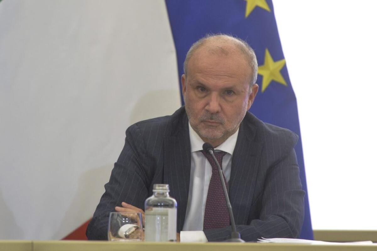 Sanità, Schillaci “Ricorso ai gettonisti solo in casi d’urgenza” -