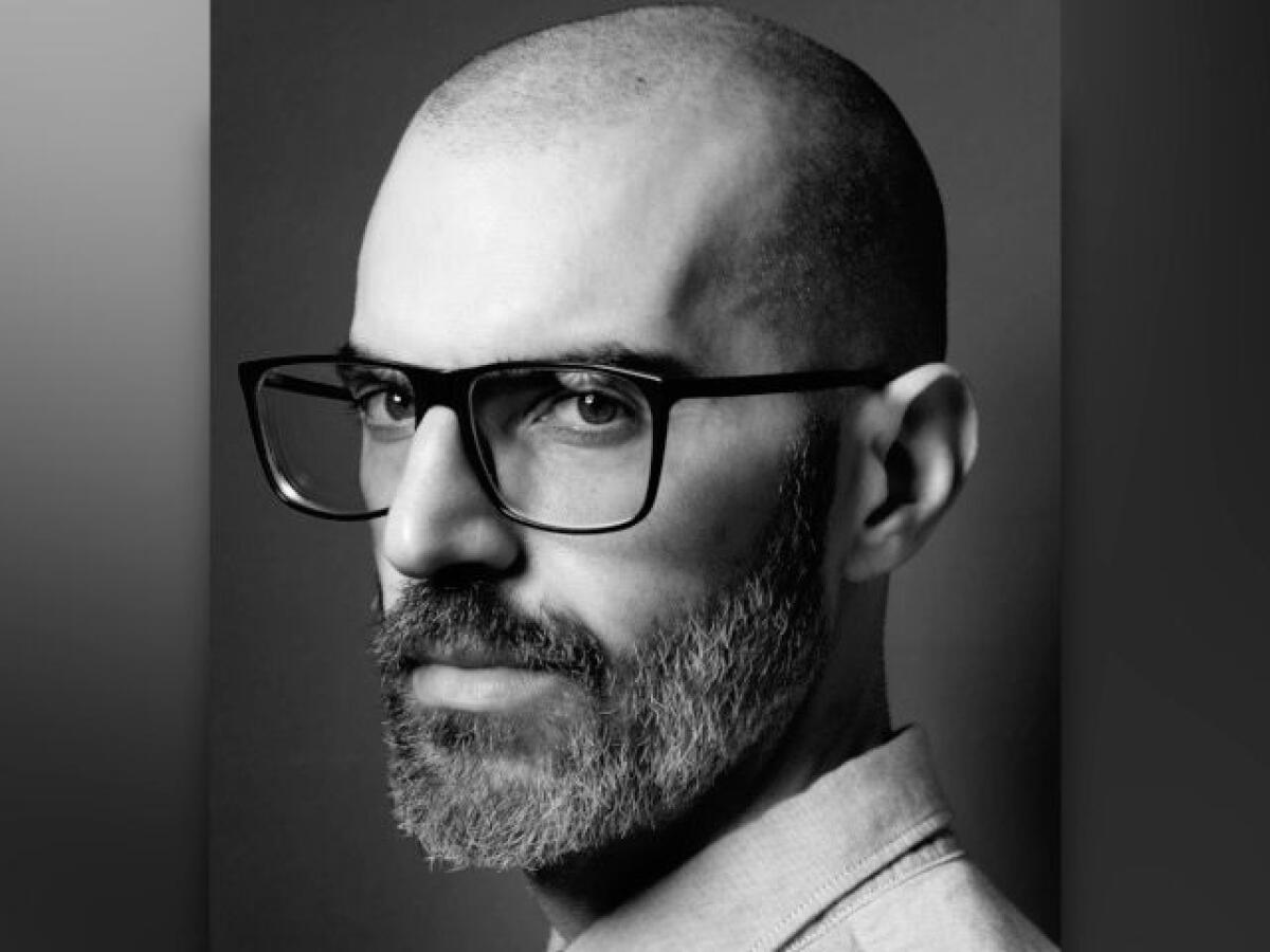 Fuorisalone 2024, da glo installazione immersiva firmata Emiliano Ponzi - 