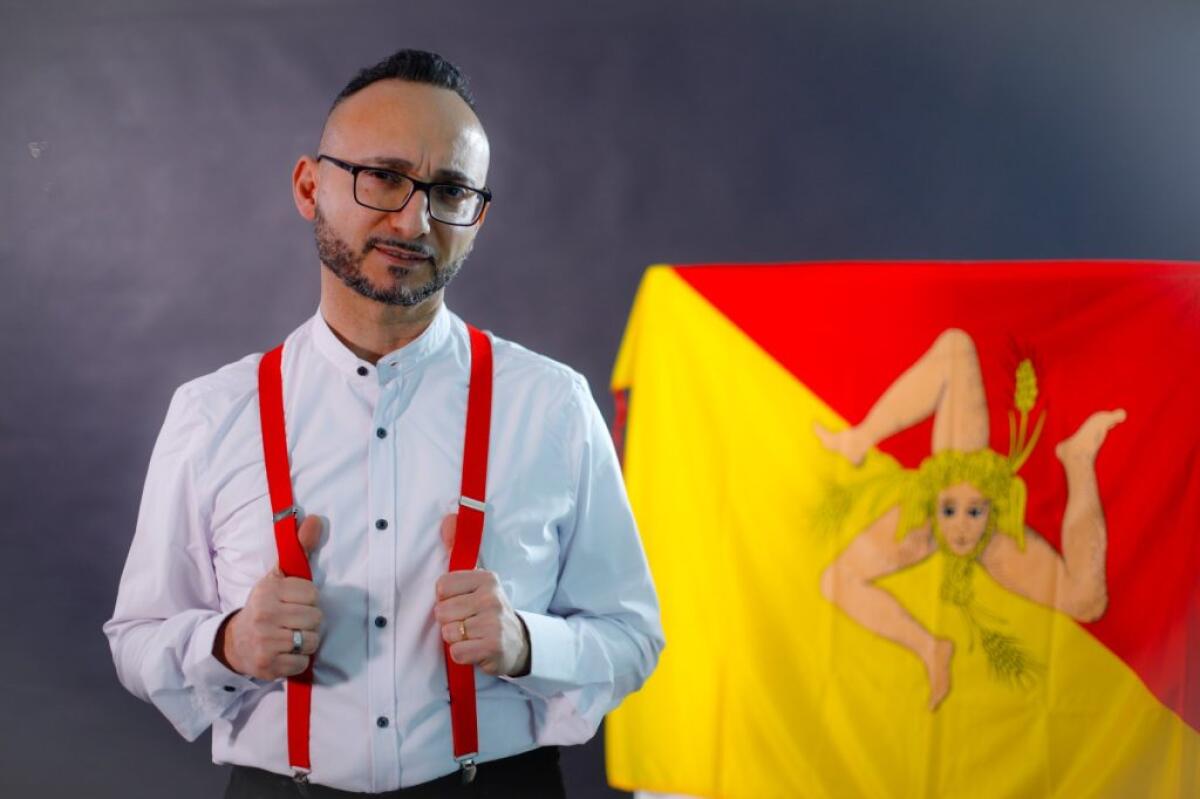 Peppe Messina lancia il nuovo singolo, "Ciumi d'amuri" per celebrare la passione siciliana - 