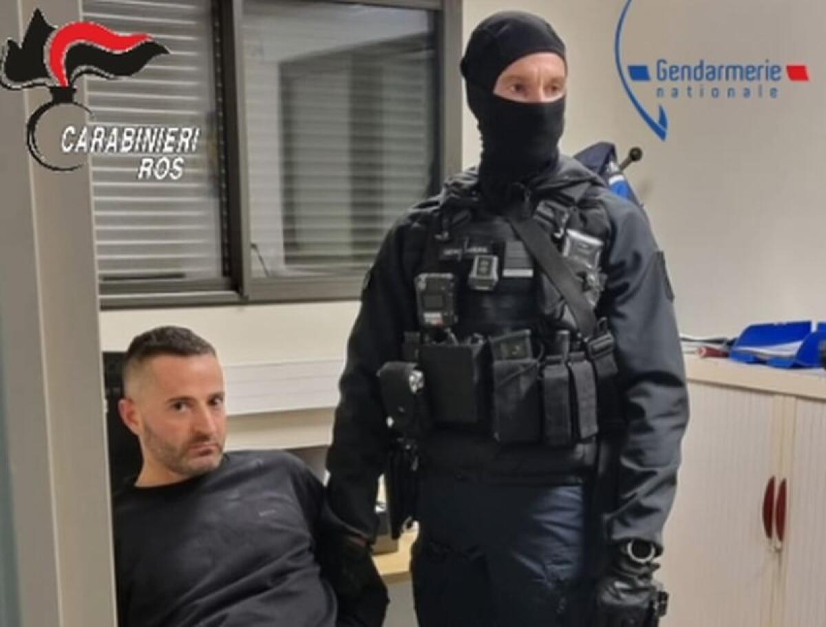 Arrestato in Corsica il boss Raduano, era evaso dal carcere di Nuoro - 
