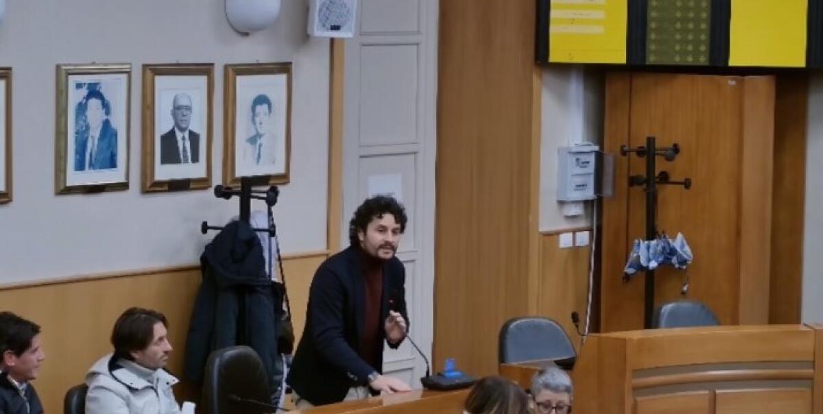 "Greco spieghi come vuole proseguire senza maggioranza", niente numero legale su Imu - 