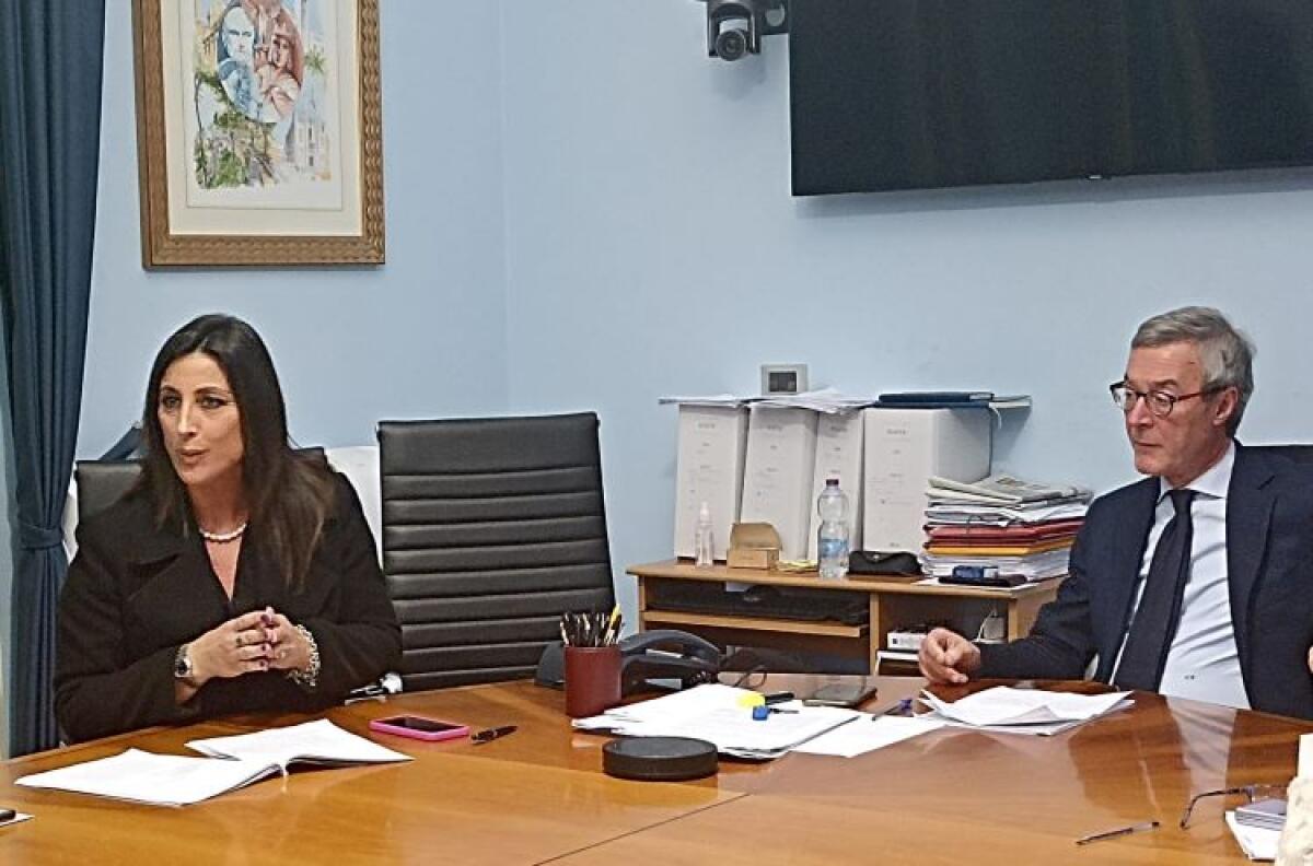 "Morselli rimossa dal progetto lungomare non per ragioni punitive", Greco: "Bisogna fare in fretta" - Il sindaco Greco e l'assessore Morselli