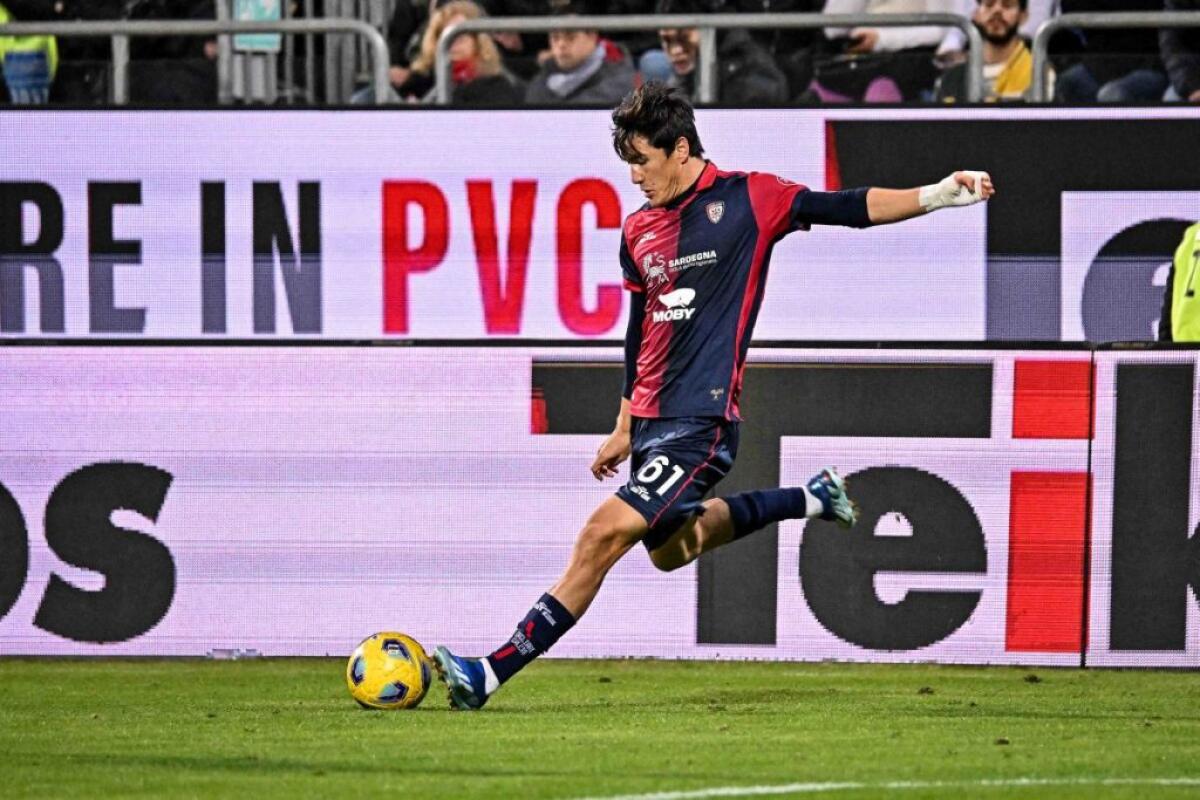 Cagliari-Salernitana 4-2 con doppietta Shomurodov - 