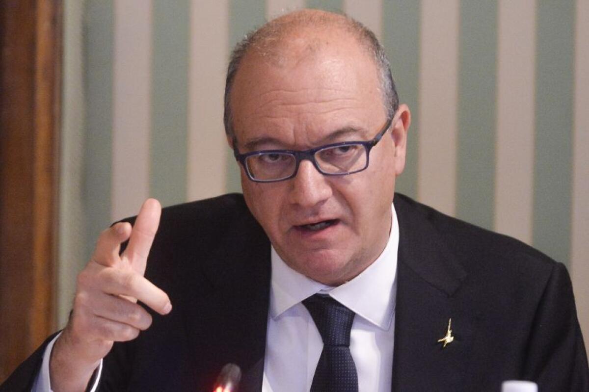 Valditara “Integrazione più facile se in classe maggioranza italiani” -