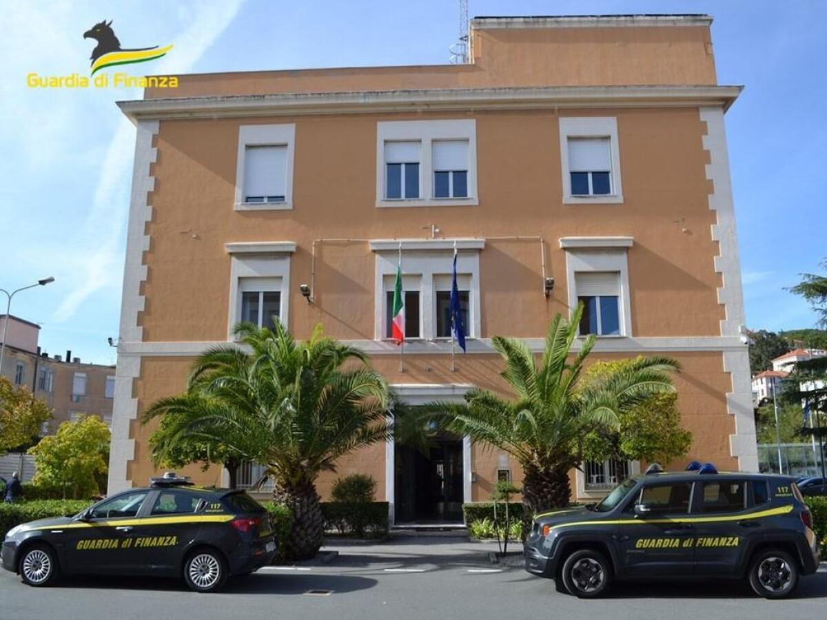 In auto con 18 kg di cocaina, arrestati due corrieri in Liguria - 