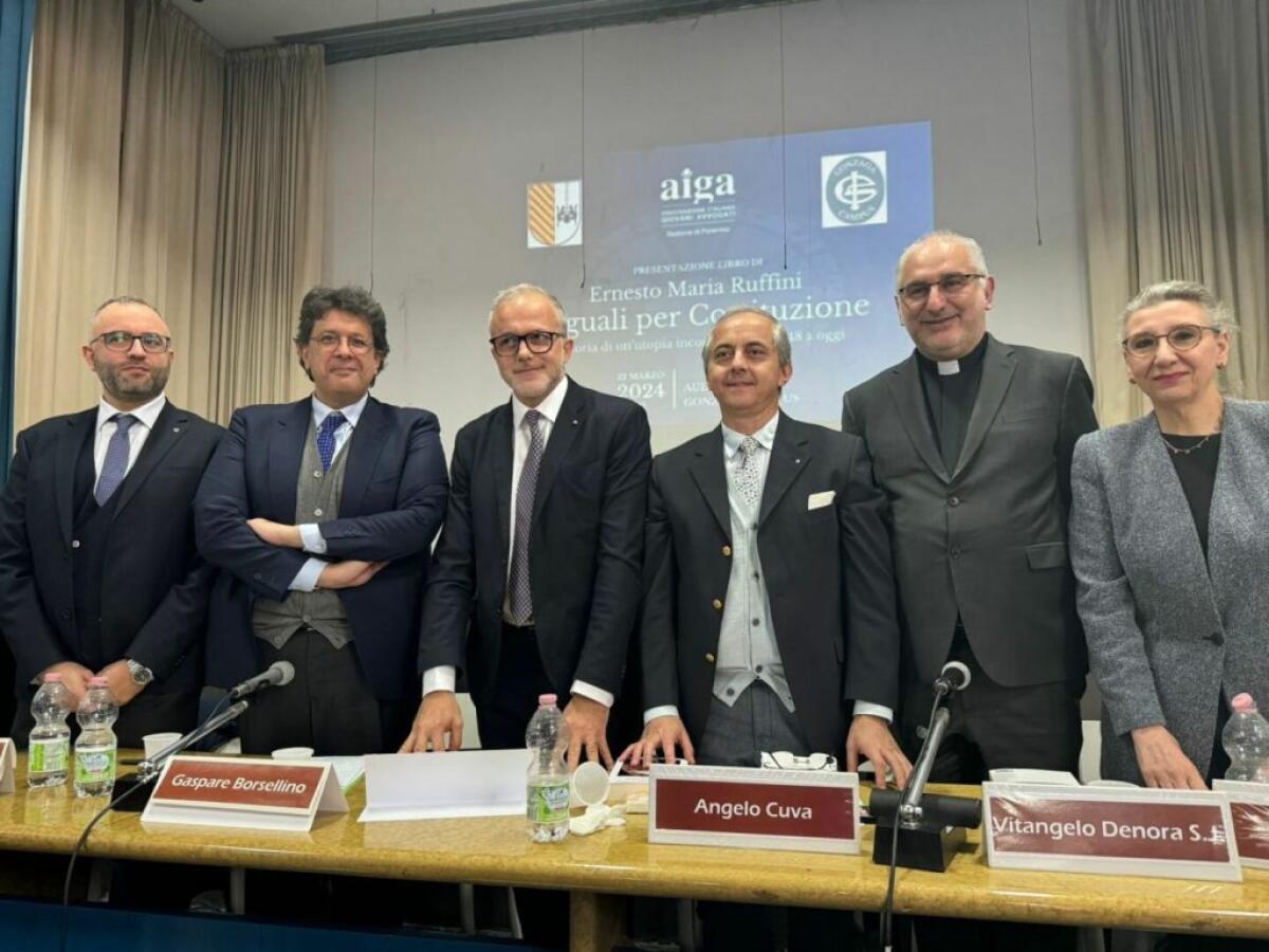 Uguali per Costituzione, dialogo a Palermo con Ernesto Maria Ruffini - 