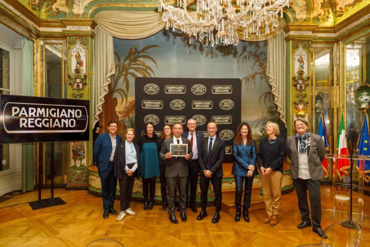 Il Consorzio Parmigiano Reggiano festeggia a Parigi i suoi 90 anni - 