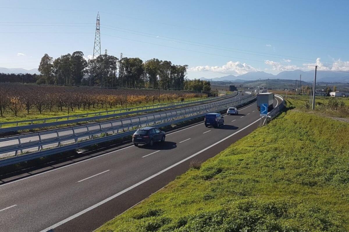 Esodo di Pasqua. Su rete Anas 4 milioni di persone, rimossi 404 cantieri - 