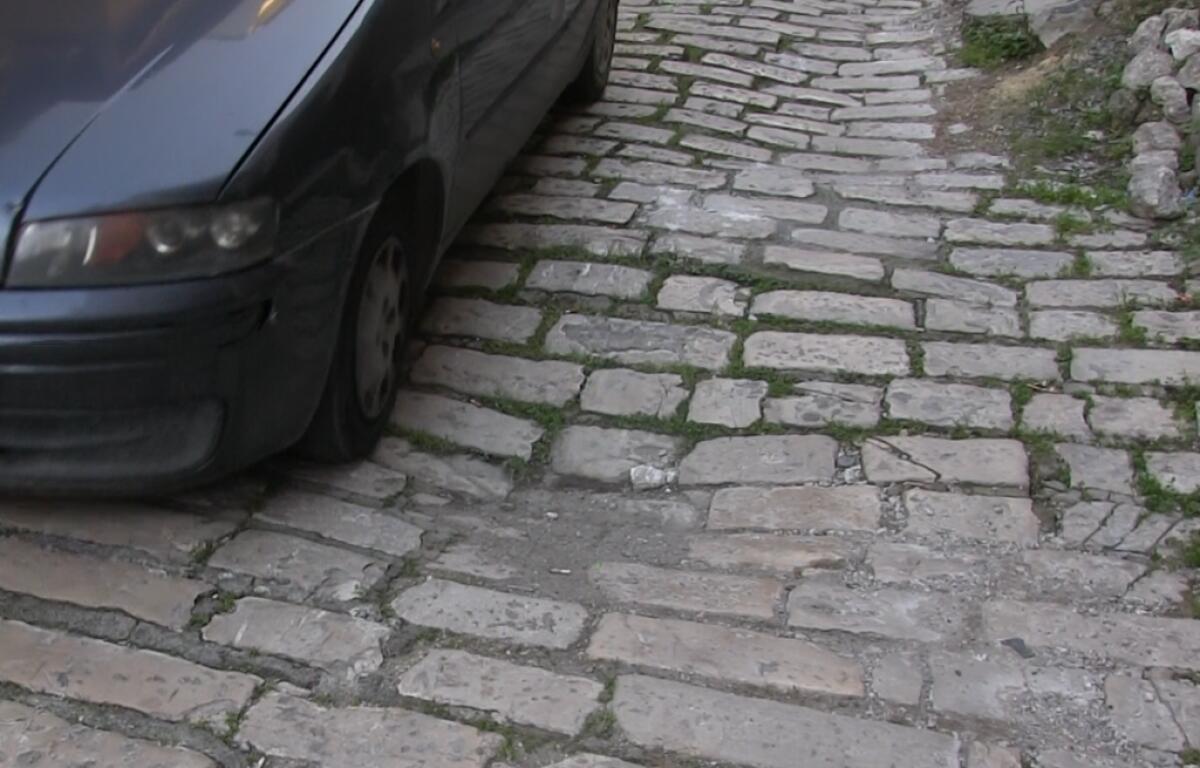 Via Empedocle nel dimenticatoio, i residenti lanciano un appello - 