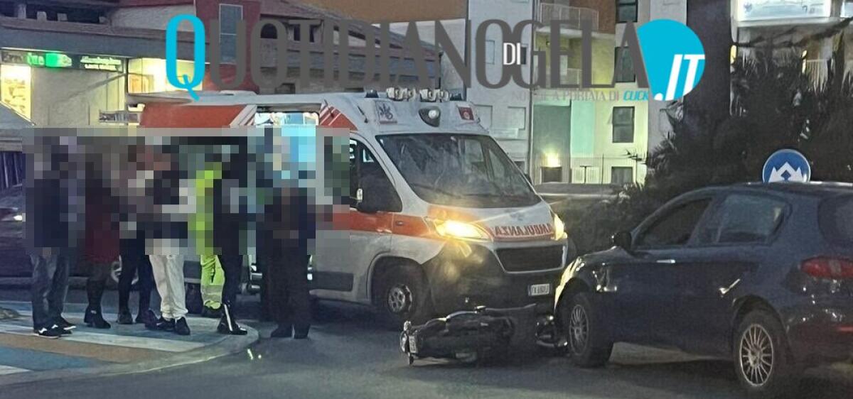 Impatto all'incrocio tra via Tevere e via Recanati, sul posto anche un'ambulanza - 