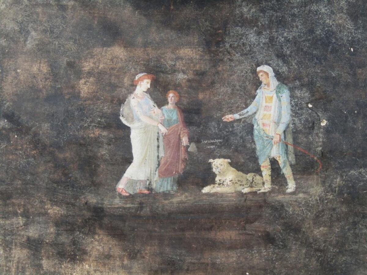 A Pompei emerge salone decorato ispirato alla guerra di Troia -