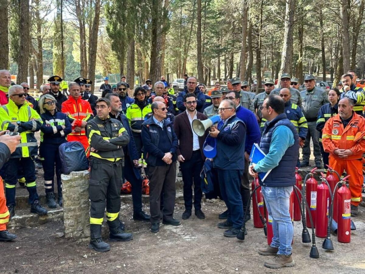 Incendi, Schifani “Addestramento e prevenzione fondamentali” - 