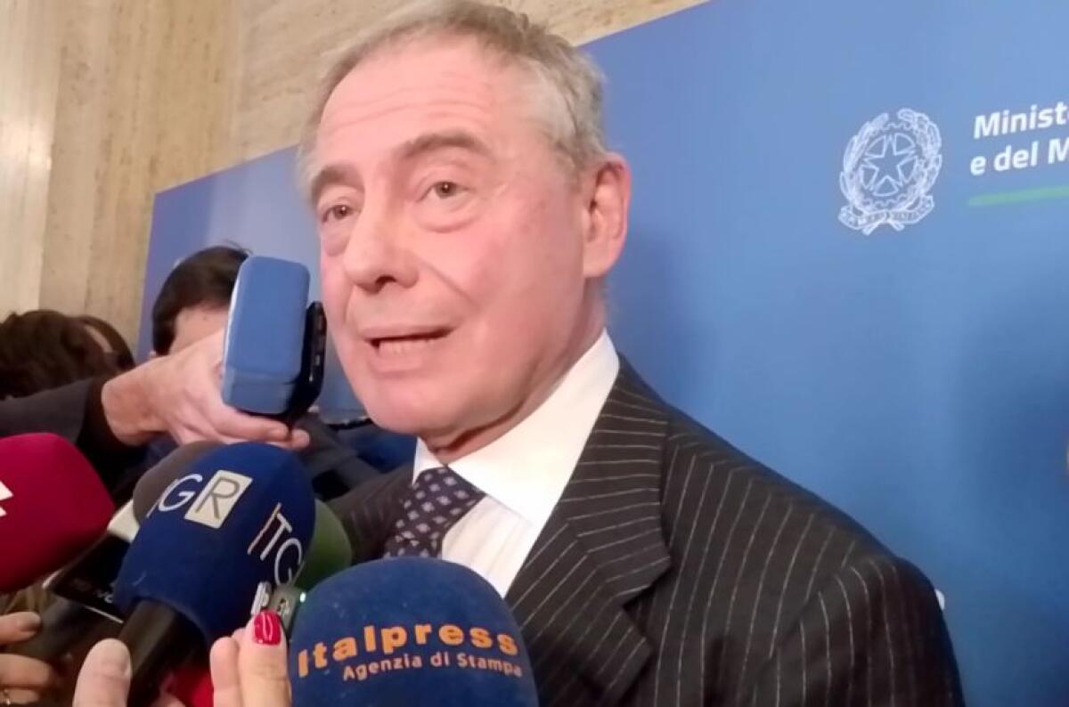 Urso “Serve un cambio della politica industriale europea” -