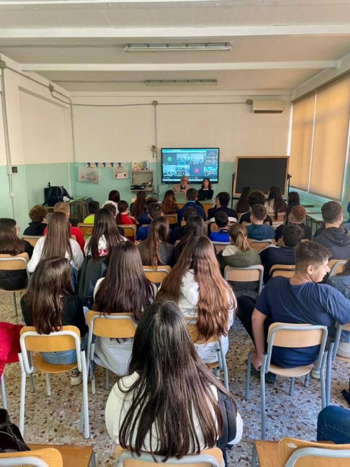 Sicilia, gli studenti delle Pelagie a scuola di giornalismo - 