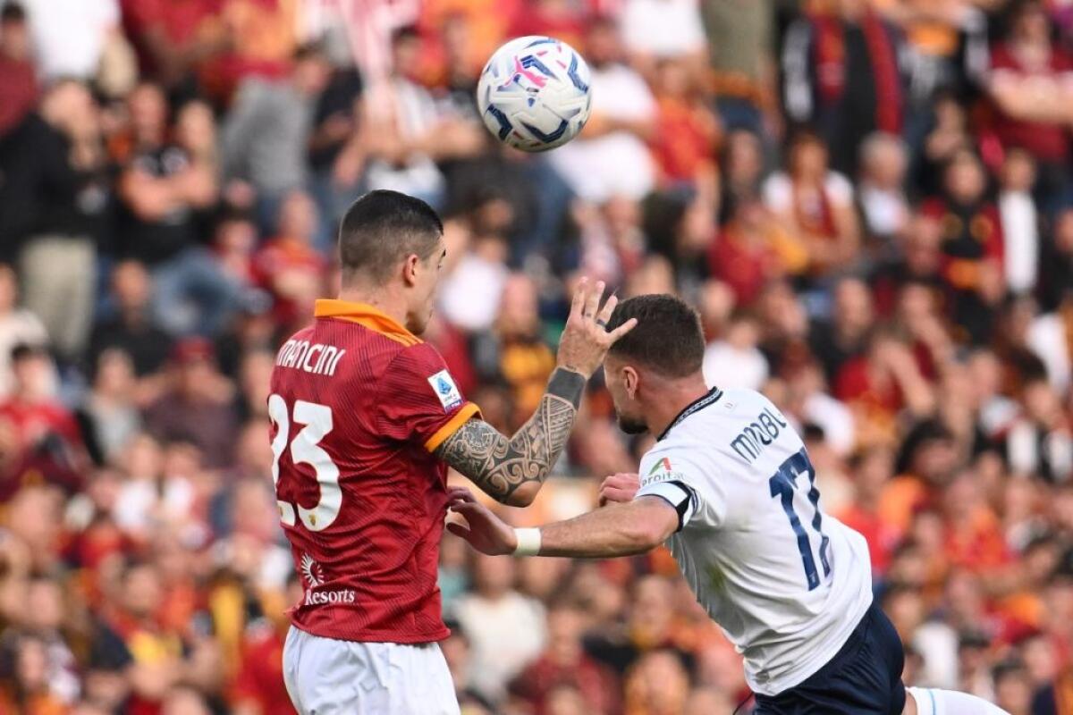 Il derby va alla Roma, Mancini manda ko la Lazio -