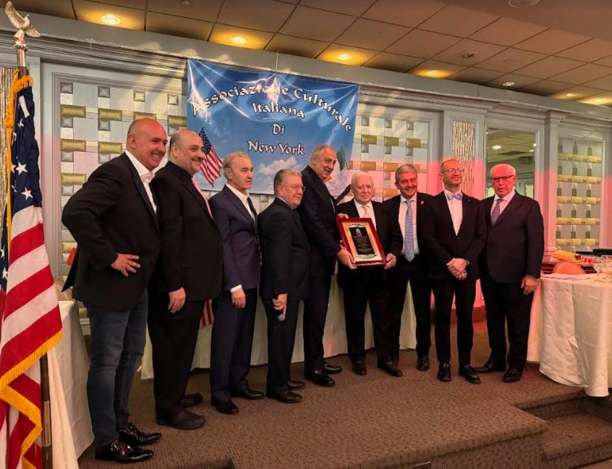 I siculo-americani di New York festeggiano la Santuzza e il sindaco Lagalla - 