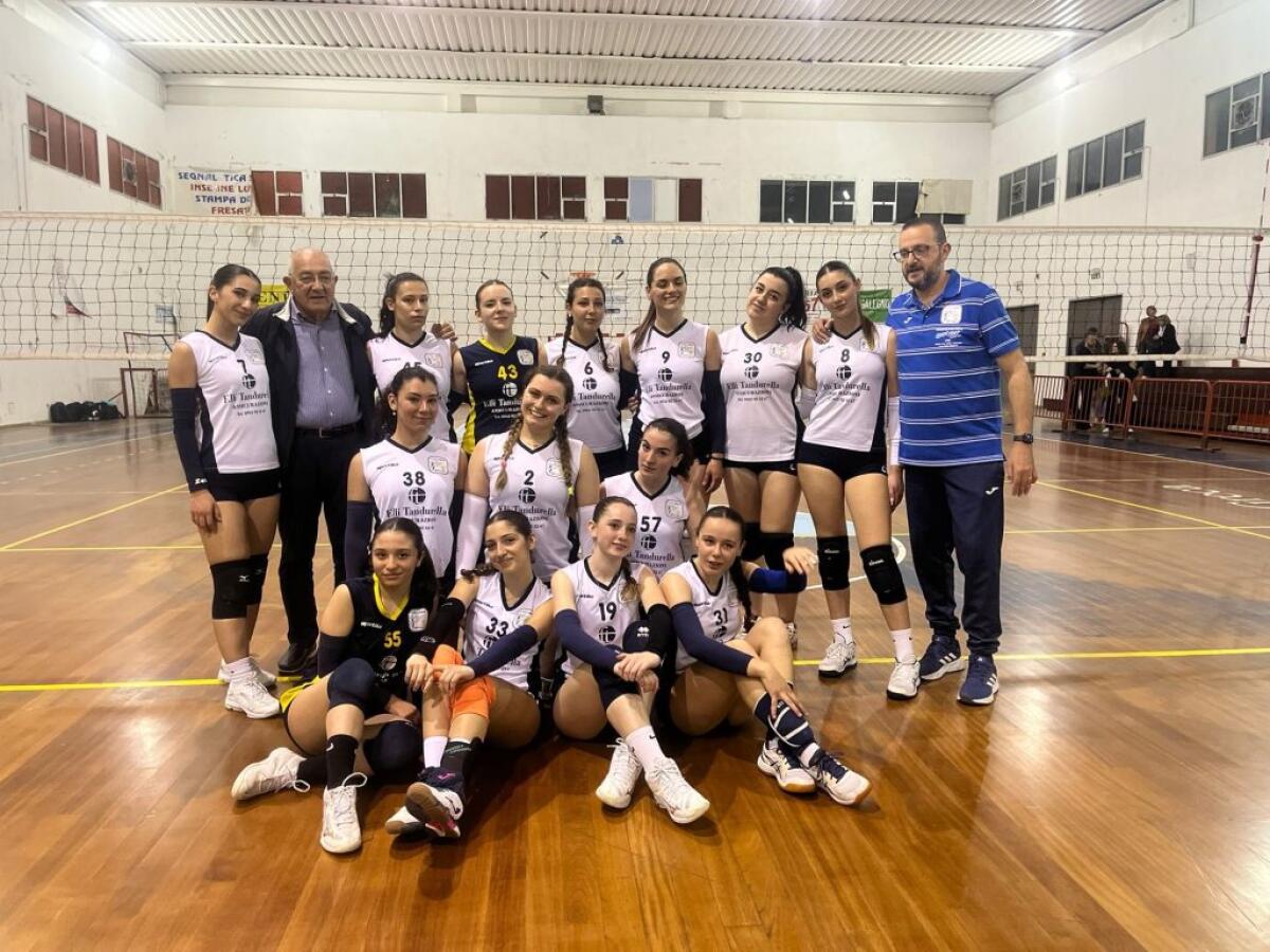 Il Volley Gela sconfigge la Limpiados di Licata e vola in semifinale - 