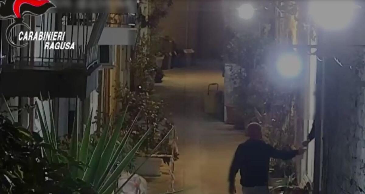 Spaccio di droga nel centro storico di Ragusa, blitz dei Carabinieri - 