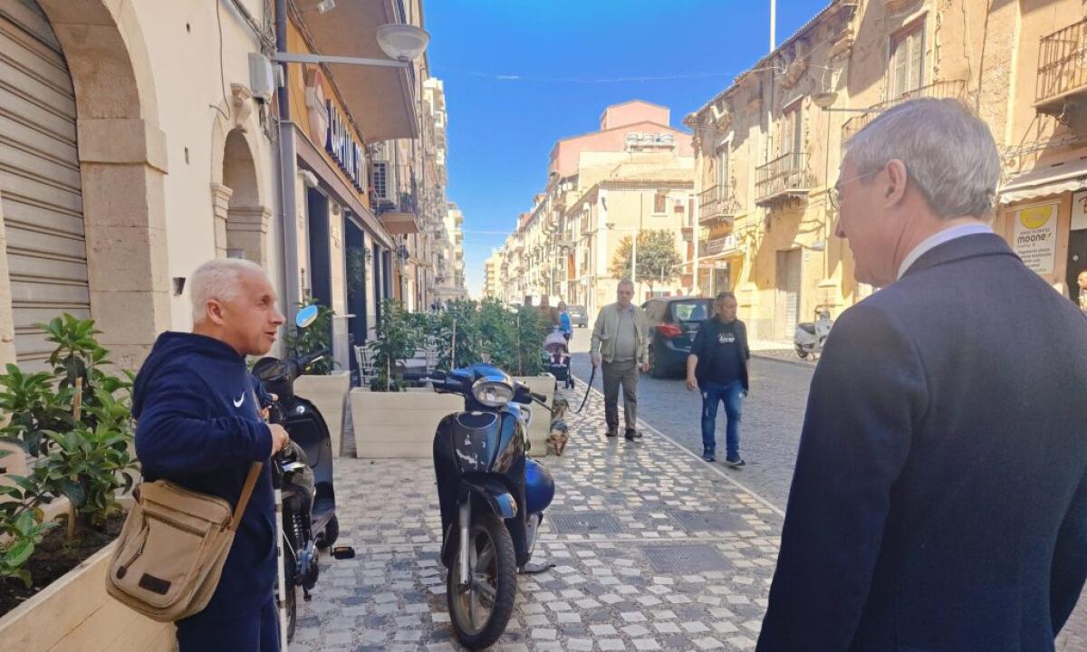 Marciapiedi impercorribili per ciechi e ipovedenti, "disposti più controlli" -