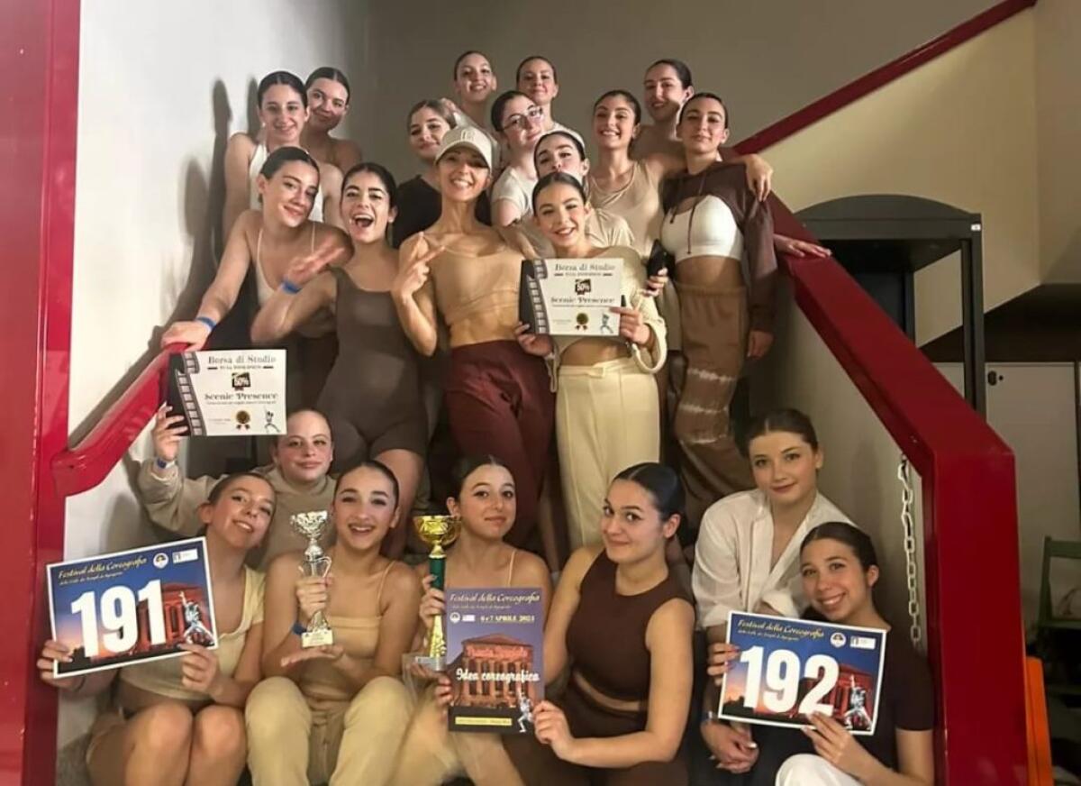 20 ballerine gelesi partecipano al Festival della coreografia Gold -