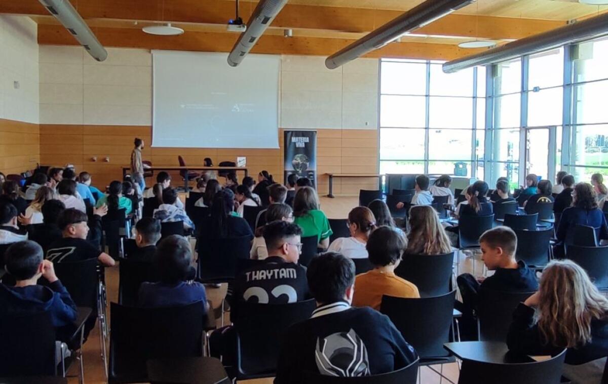 “Materia Viva” incontra Legambiente, a lezione con studenti universitari - 