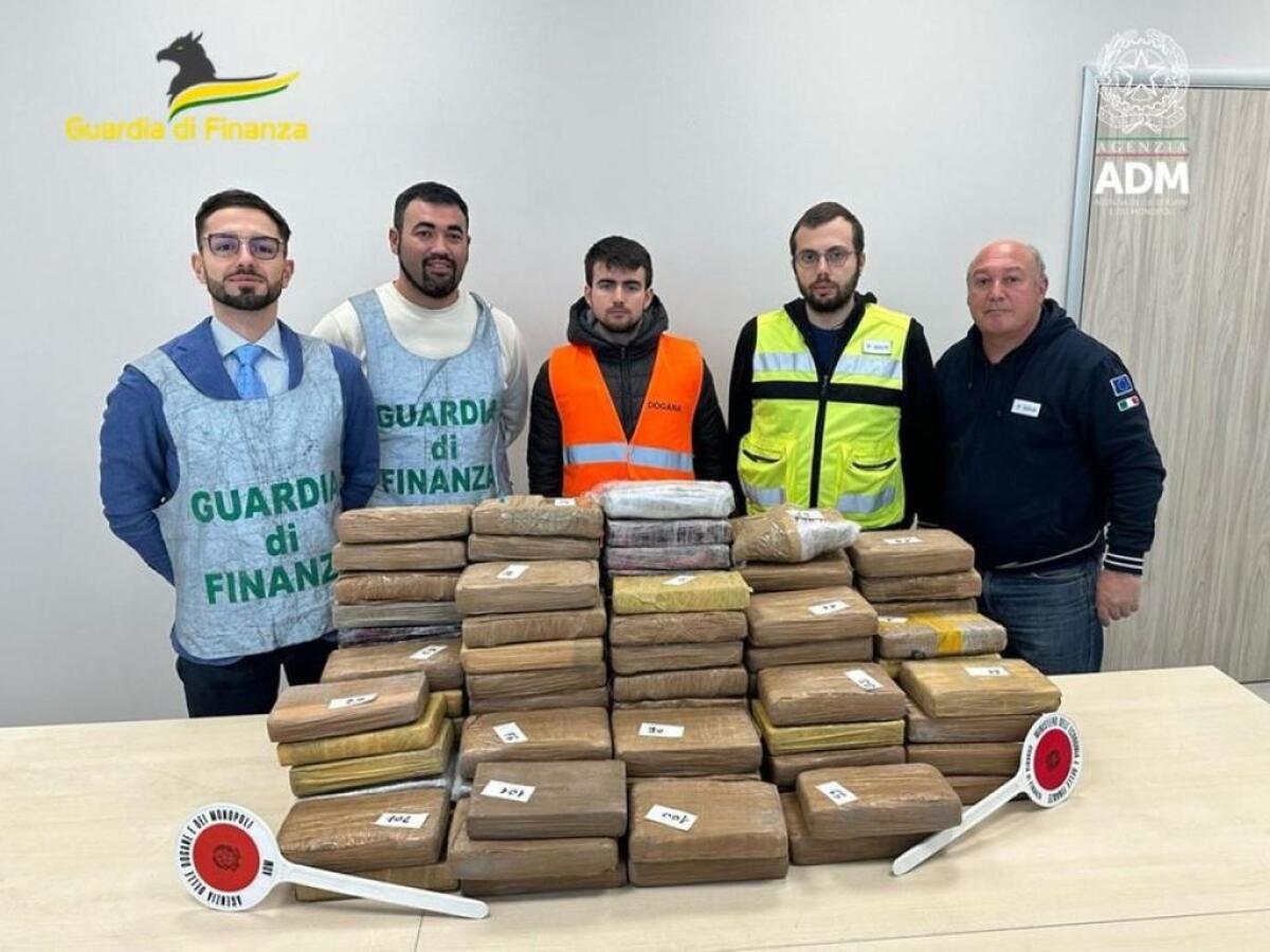 Sequestrati 116 kg di cocaina nell’interporto di Vado Ligure - 