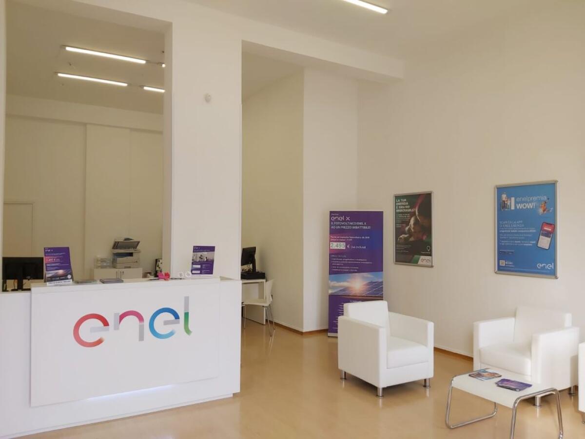 In via Venezia il nuovo Punto Enel con le offerte shock per luce e gas -