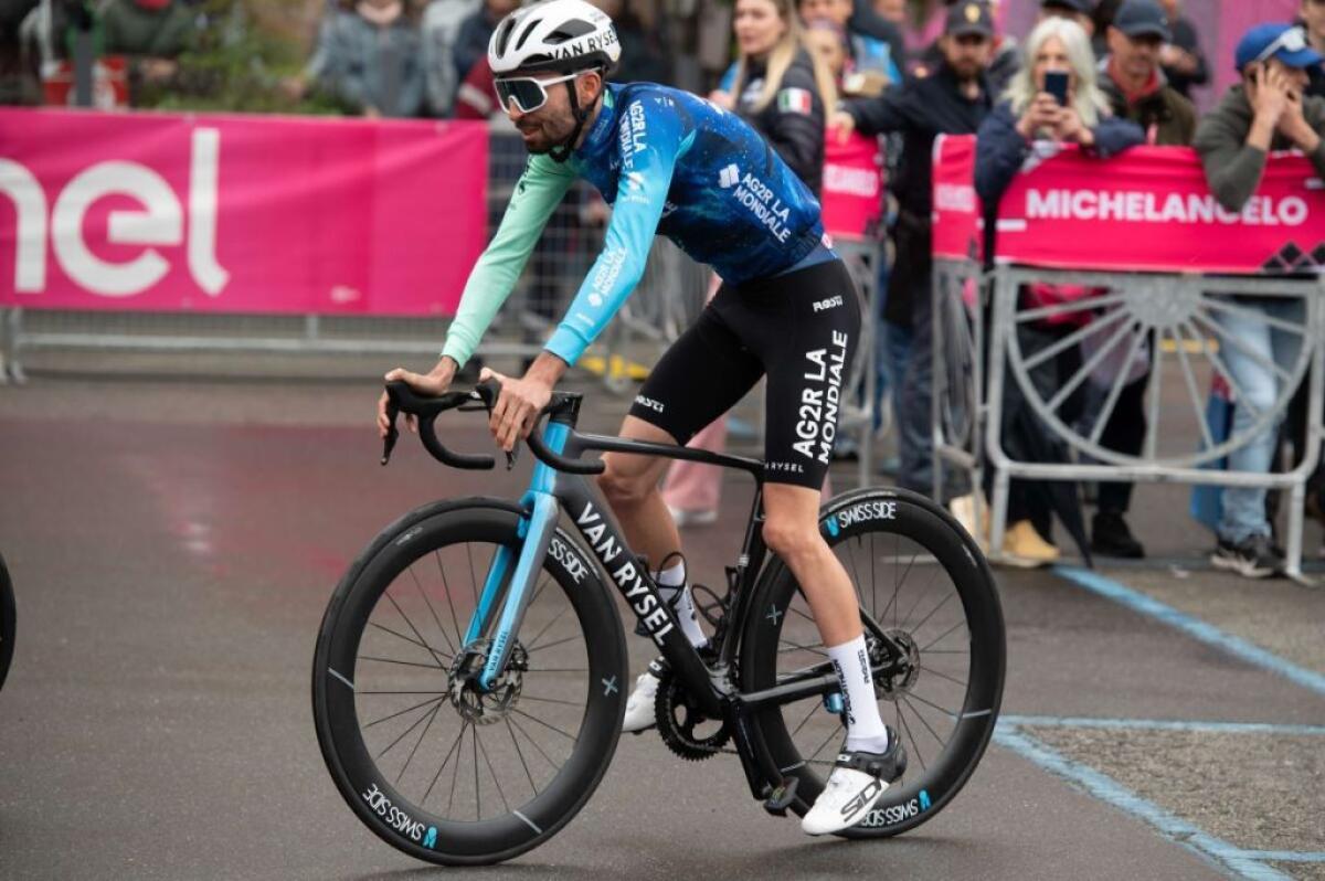 Valentin Paret-Peintre conquista la 10^ tappa del Giro - 