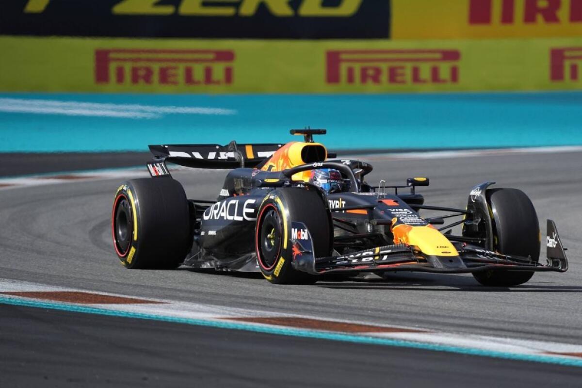 Verstappen vince la sprint di Miami davanti a Leclerc e Perez - 