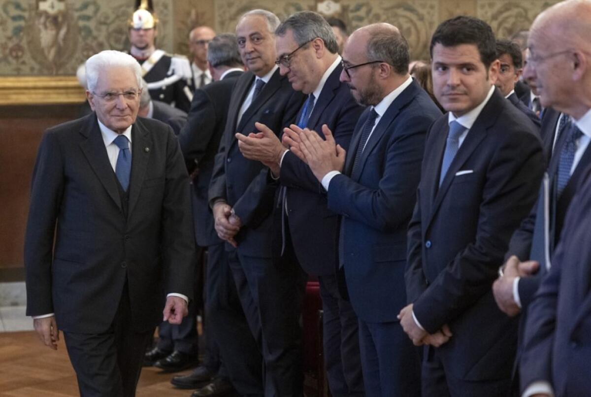 Standing ovation per Mattarella al congresso dell’Anm a Palermo - 