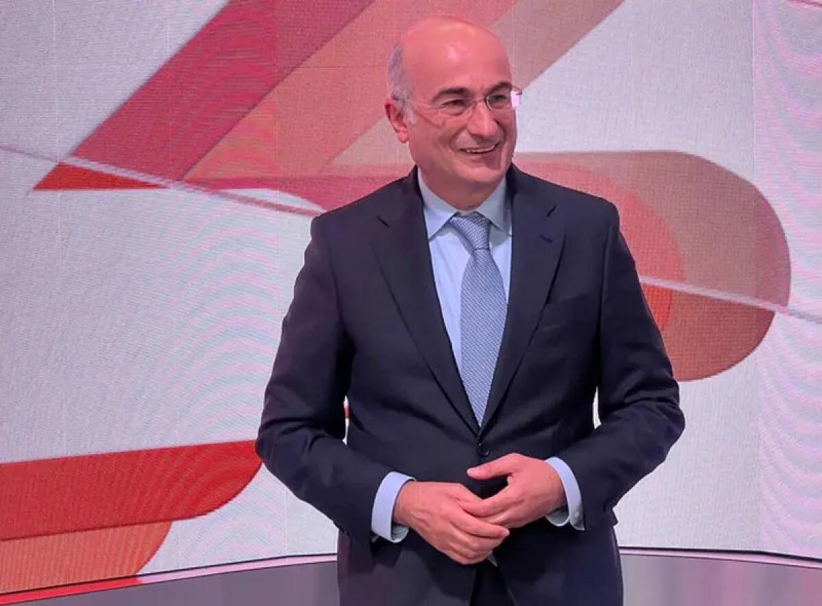 Nuovo studio e sigla per il Tg2 -