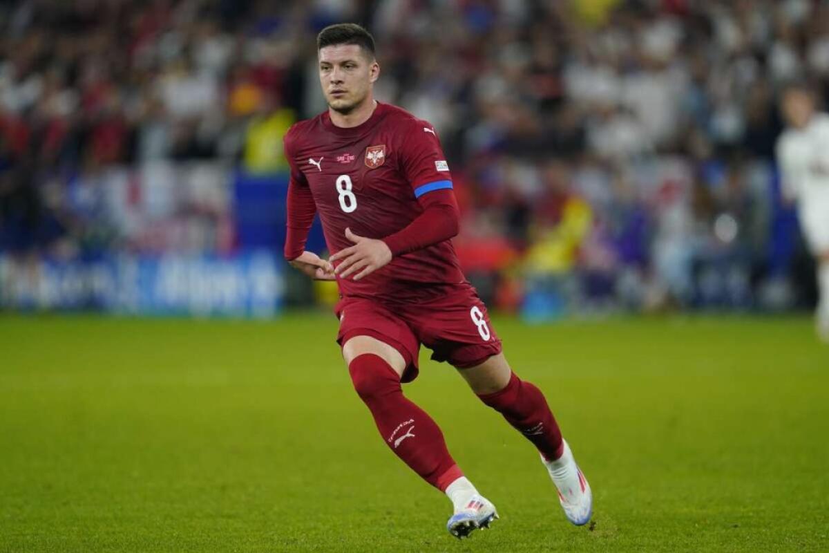 Jovic salva la Serbia in extremis, 1-1 con la Slovenia - 