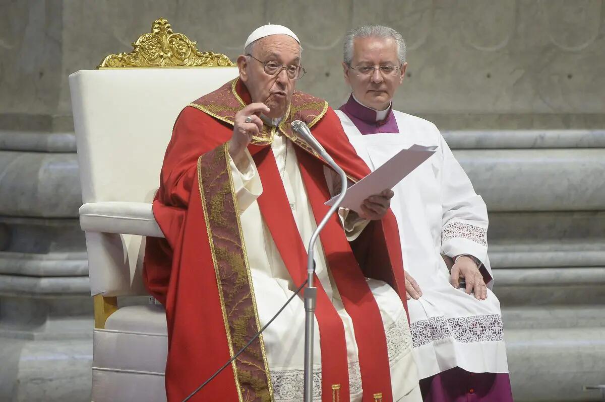 Papa “La guerra è il fallimento della politica e dell’umanità” -