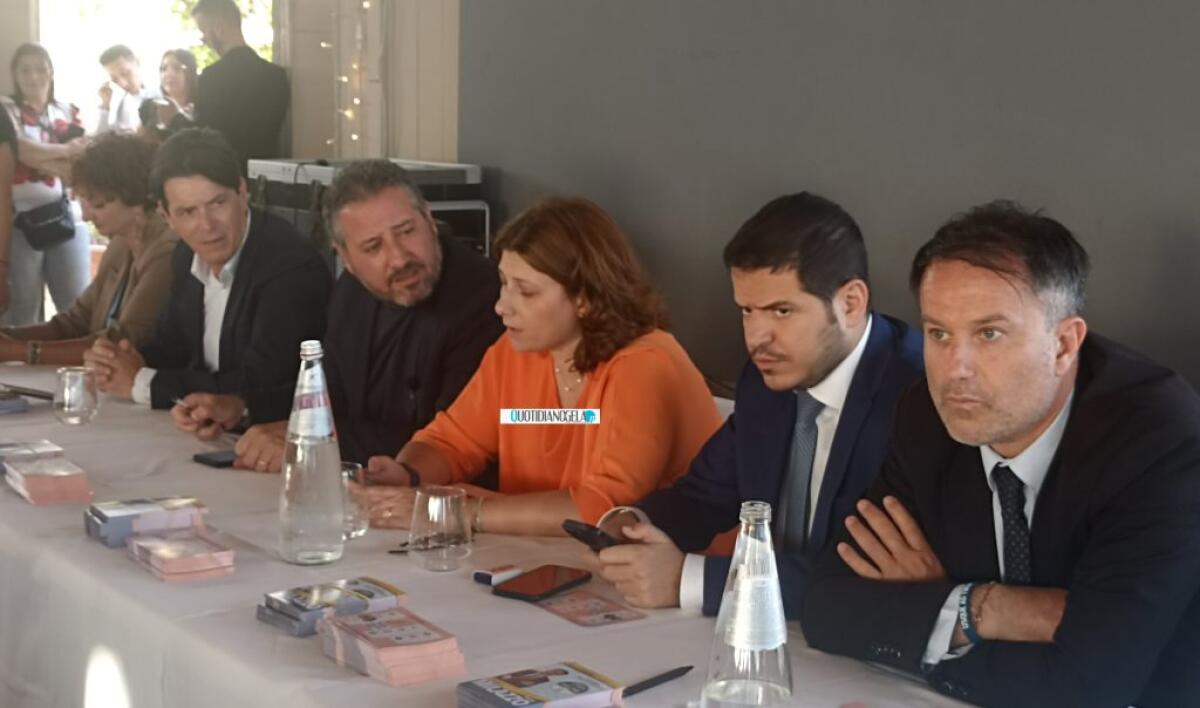 "Cosentino per rilanciare la città", FdI: "Non ci sono centri di potere, non facciamo assunzioni" - I dirigenti e i vertici istituzionali FdI