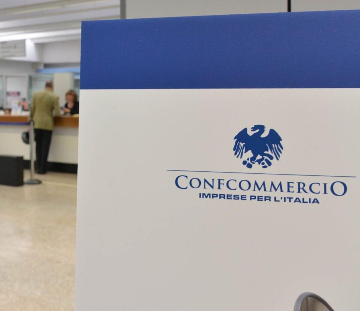 Terziario traina occupazione, nel turismo mancano 170 mila lavoratori - 