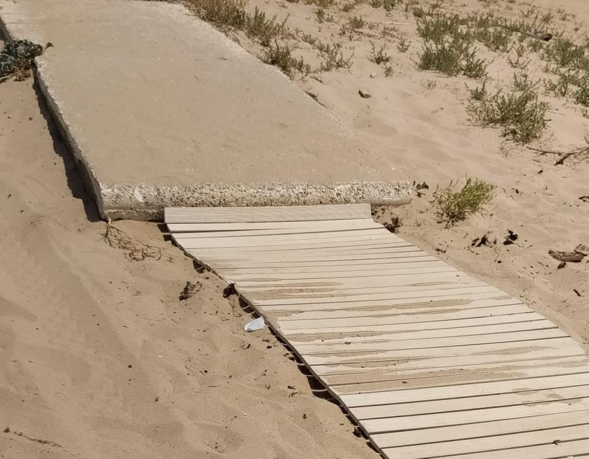 Una mappatura di tutti gli accessi al mare con passerelle: "Anche i lidi privati devono adeguarsi" -