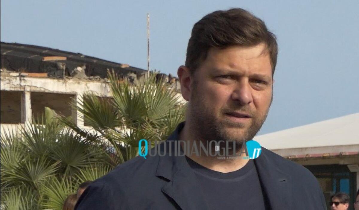 "Appoggio a Di Stefano? Solo un messaggio falso", Caci: "Il nostro gruppo sostiene Cosentino" - Il consigliere Angelo Caci