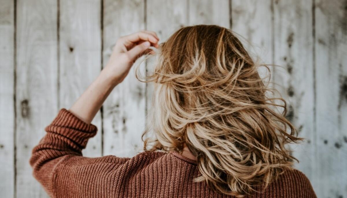 Rancori sentimentali e poi le minacce alla titolare di un'attività, condanna per due donne -