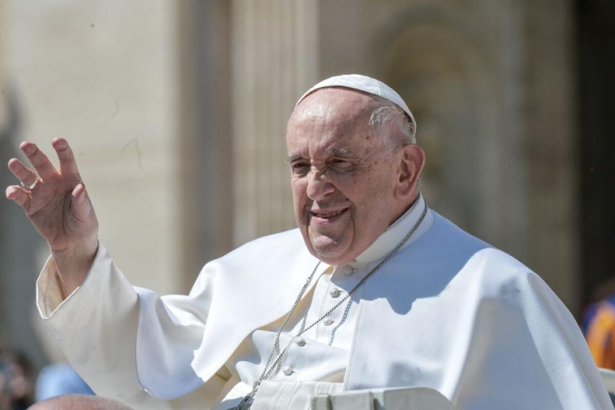 Papa Francesco “Governanti non alimentino scontro, puntare alla pace” -
